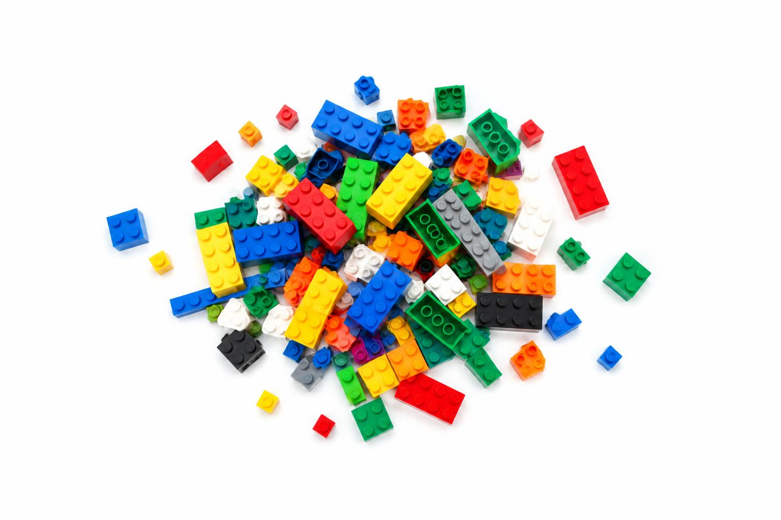 Montón de bloques LEGO de colores